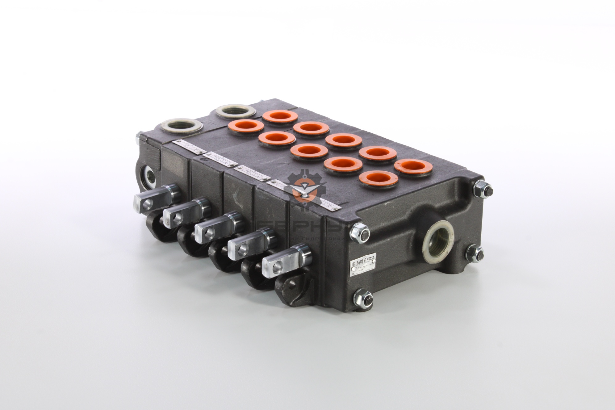 Гидрораспределитель РХ-346 3ККККК3 Badestnost (5-секционный)
